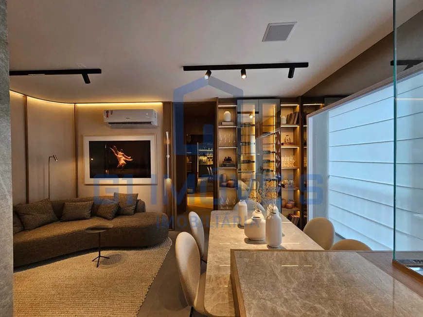 ceeae3aa891fc692a30bd38da50a2f3f