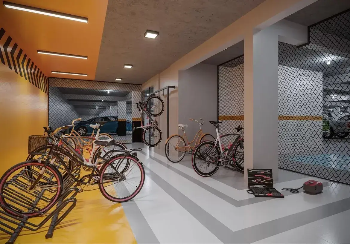 Bicicletário moderno e seguro no condomínio Now Praça C8, Setor Sudoeste.