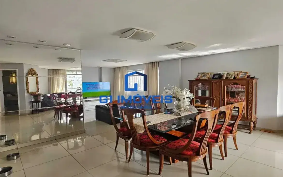 sala de jantar no Condomínio Brasões de Portugal no setor oeste