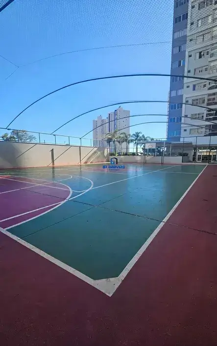 Quadra de esportes coberta no condomínio Terra Mundi Parque Cascavel.