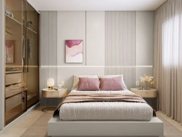 Quarto de casal decorado com tons neutros, cabeceira ripada e guarda-roupa espelhado moderno.