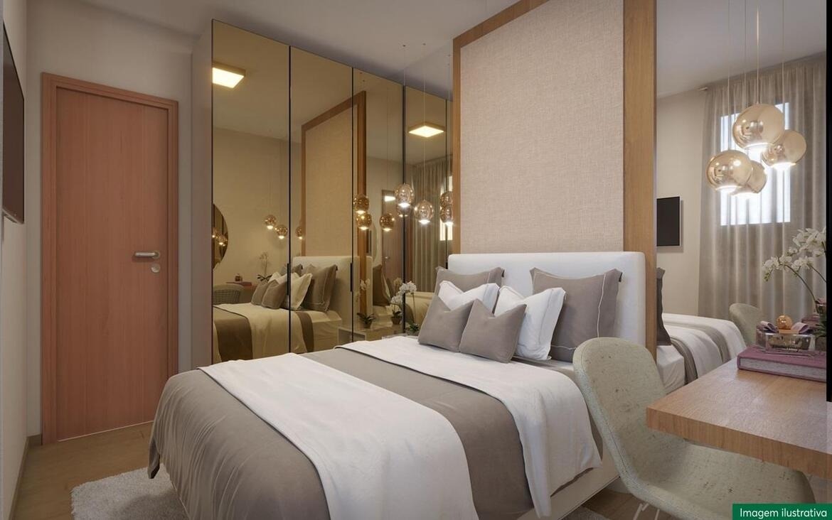 Quarto de casal decorado com armário espelhado, pendentes e tons neutros.
