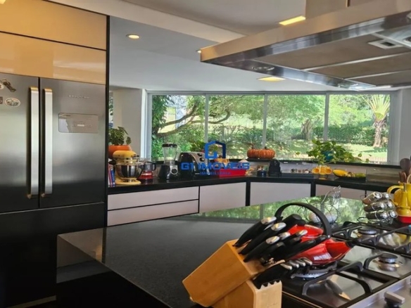 Detalhes de acabamento premium e luxo em Casa de Condomínio com 3 Quartos para venda ou aluguel, 583m² - Residencial Aldeia d