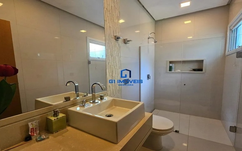 Detalhes de acabamento premium e luxo em Casa de Condomínio com 3 Quartos para venda ou aluguel, 583m² - Residencial Aldeia d