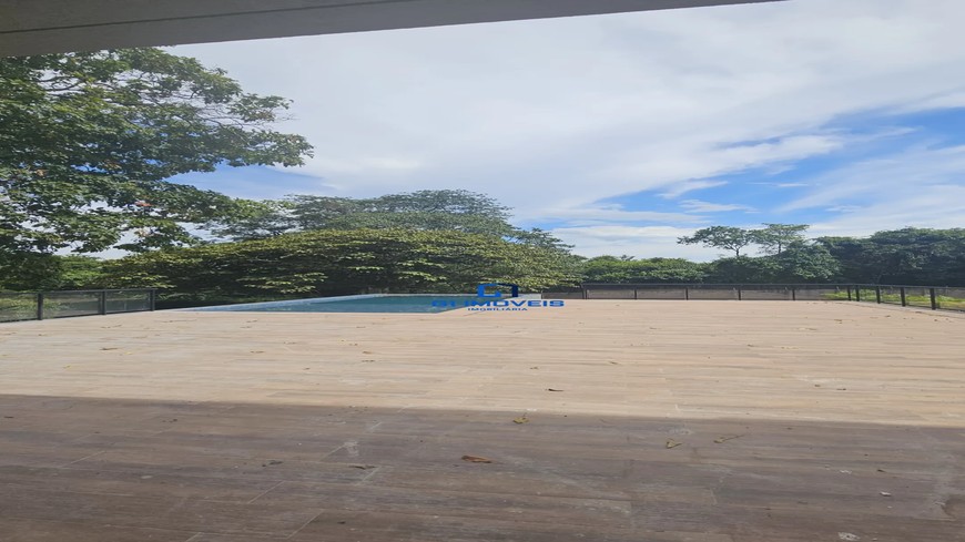 Casa de Condomínio com 4 Quartos no Residencial Aldeia do Vale em Goiânia, alto padrão.