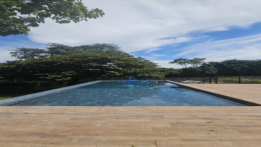 Casa de Condomínio com 4 Quartos no Residencial Aldeia do Vale em Goiânia, alto padrão.