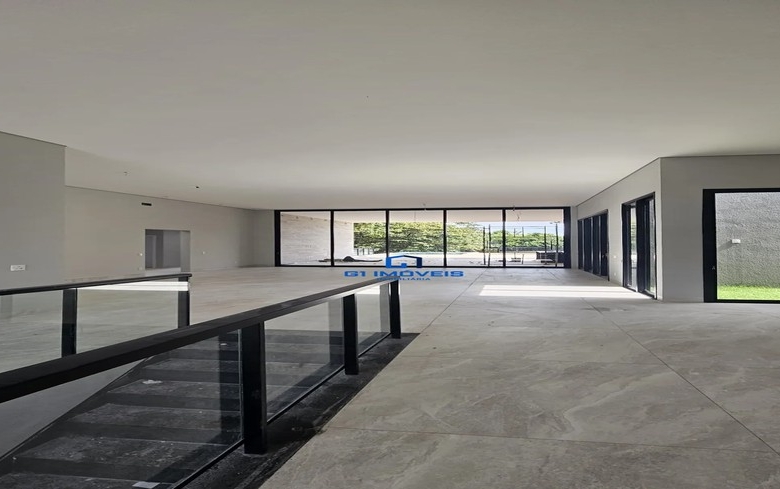 Detalhes de acabamento premium e luxo em Casa de Condomínio com 4 Quartos, Goiânia.
