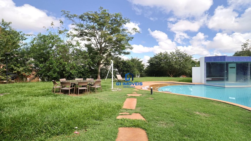 Casa de Condomínio com 4 Quartos no Residencial Aldeia do Vale em Goiânia, alto padrão.