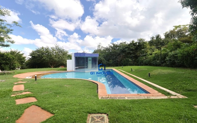 Casa de Condomínio com 4 Quartos no Residencial Aldeia do Vale em Goiânia, alto padrão.