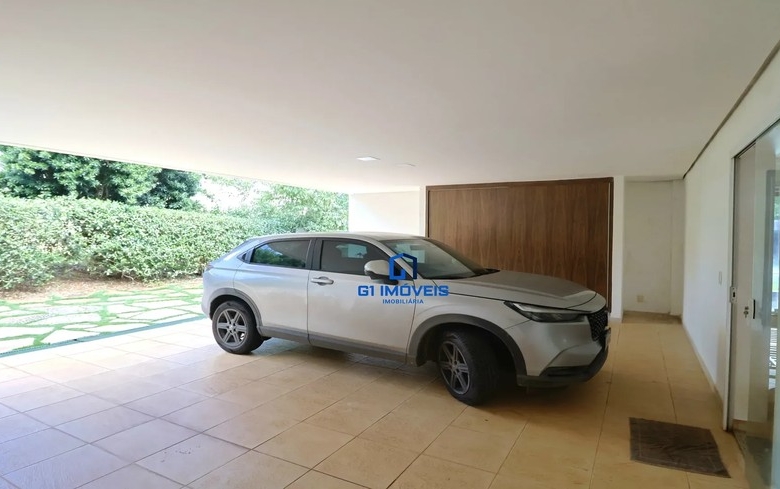 Detalhes de acabamento premium e luxo em Casa de Condomínio com 4 Quartos, Goiânia.