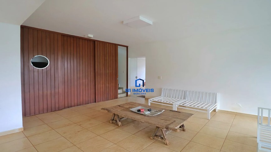 Detalhes de acabamento premium e luxo em Casa de Condomínio com 4 Quartos, Goiânia.