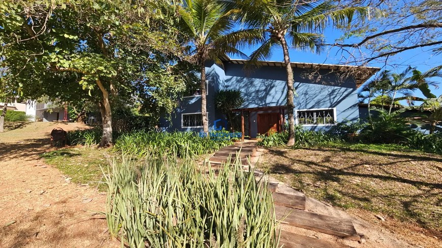 Casa de Condomínio com 5 Quartos no Residencial Aldeia do Vale em Goiânia, alto padrão.