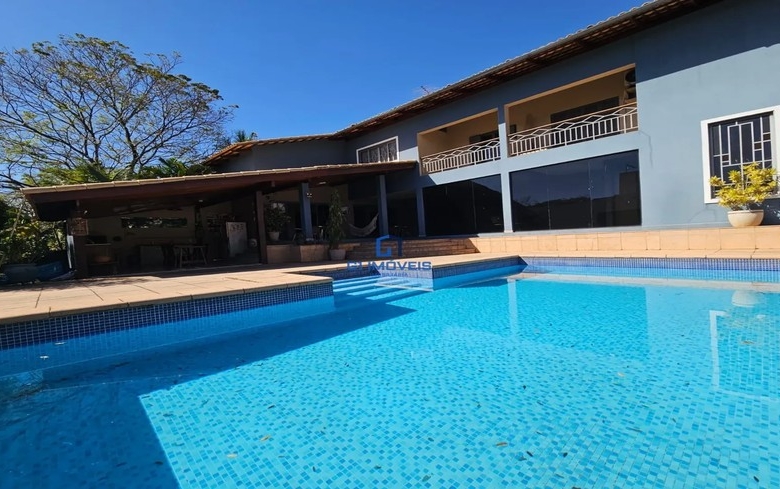 Casa de Condomínio com 5 Quartos no Residencial Aldeia do Vale em Goiânia, alto padrão.
