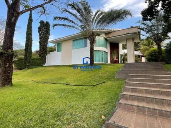 Casa de Condomínio com 5 Quartos no Residencial Aldeia do Vale em Goiânia, alto padrão.