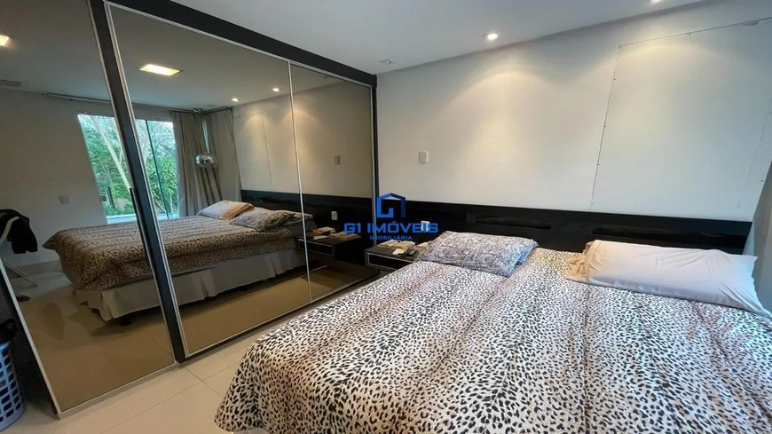 Casa de Condomínio com 5 Quartos no Residencial Aldeia do Vale em Goiânia, alto padrão.