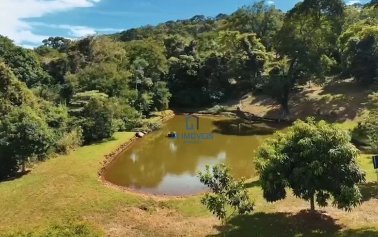 Casa de Condomínio com 6 Quartos no Residencial Aldeia do Vale em Goiânia, alto padrão.