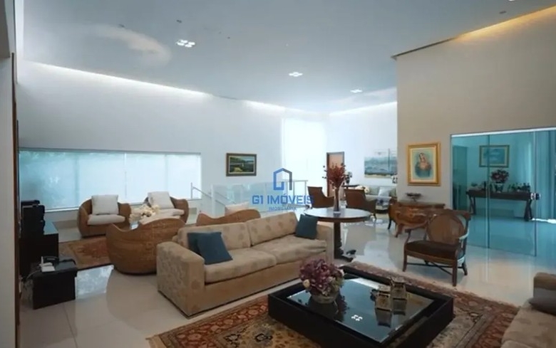Detalhes de acabamento premium e luxo em Casa de Condomínio com 6 Quartos, Goiânia.