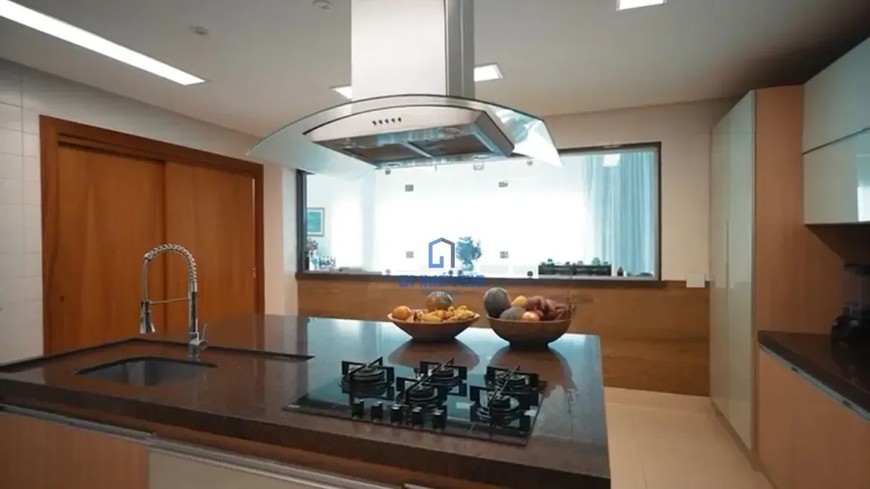 casa-de-condominio-6-quartos-com-piscina-residencial-aldeia-do-vale-goiania-go-529m2-6 Detalhes de acabamento premium e luxo em Casa de Condomínio com 6 Quartos, Goiânia.