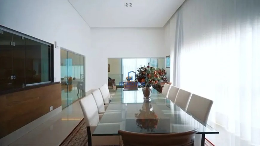 casa-de-condominio-6-quartos-com-piscina-residencial-aldeia-do-vale-goiania-go-529m2-9 Detalhes de acabamento premium e luxo em Casa de Condomínio com 6 Quartos, Goiânia.
