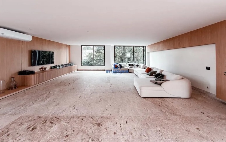 Detalhes de acabamento premium e luxo em Casa de Condomínio com 6 Quartos, Goiânia.