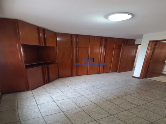 Apartamento com 3 Quartos no Residencial Aldeia do Vale em Goiânia, alto padrão.
