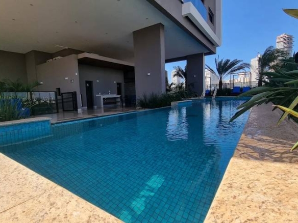 Piscina com piscina