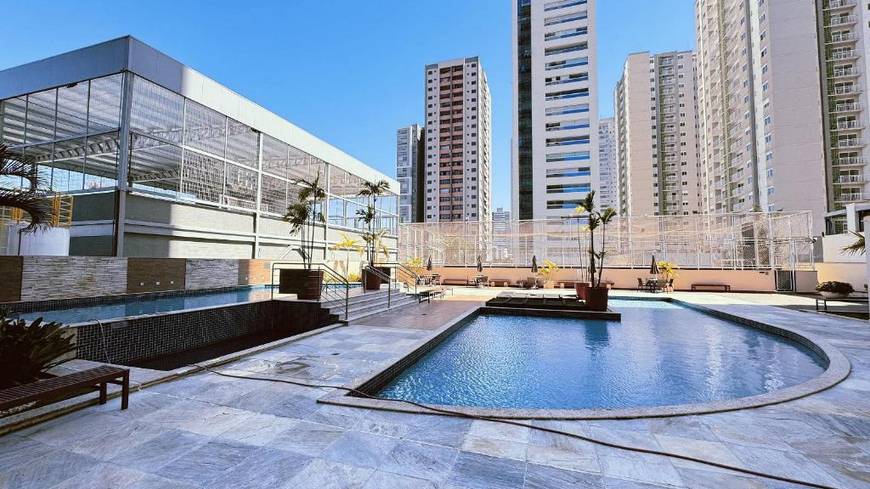 Piscina com piscina