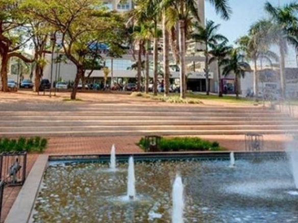 Área externa com fonte no Wonderful Residence