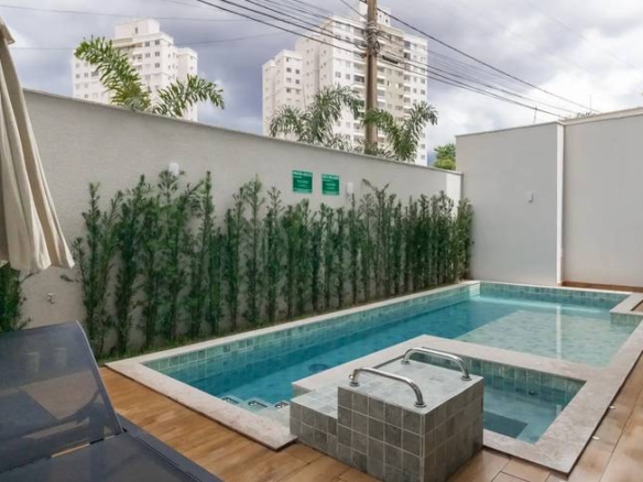 Piscina com piscina no Residencial Reserva do Parque