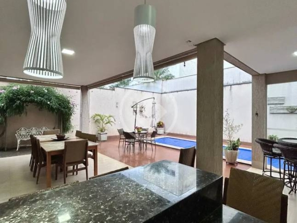 Sala de estar com luminária